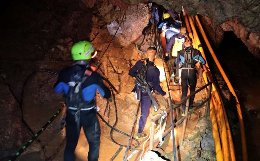 Spašavanje dječaka iz pećine: Počela snažna kiša, objavljen plan izvlačenja